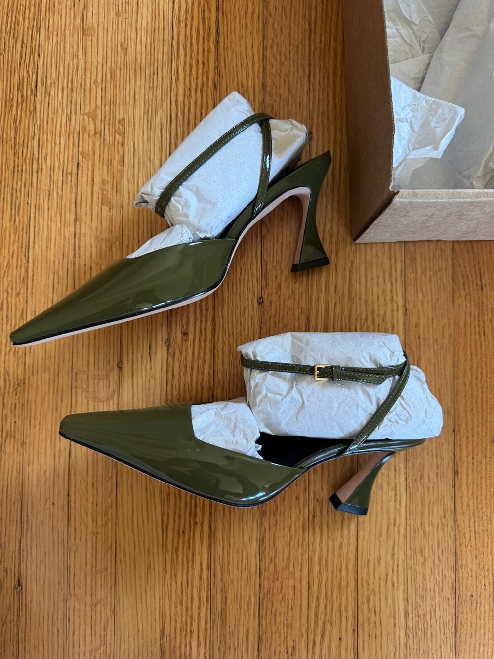 NWT Reformation NATASHA HEEL Olive Patent Pointed-Toe Ankle Strap - Picture 5 of 6